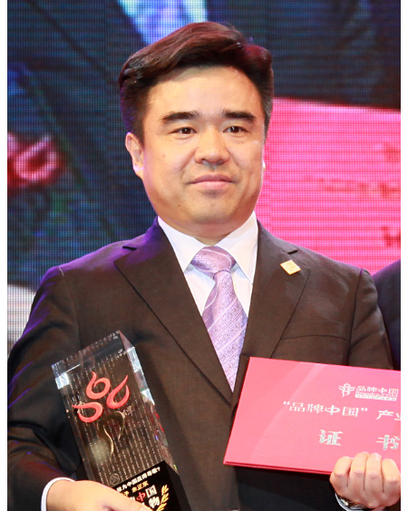 正保远程教育董事长朱正东荣获2009品牌中国